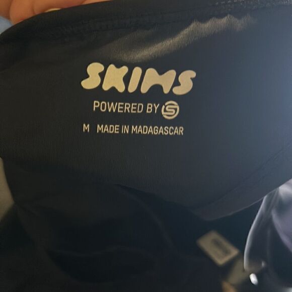 NWT SKIMS Performance Racer Back Tank - - Picture 6 of 6